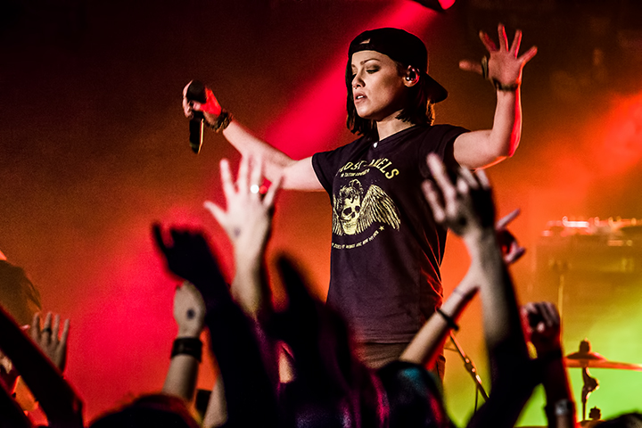 Tonight Alive @ Trix Club, picture 1, photographed by Elke Briers - FrontView Magazine
