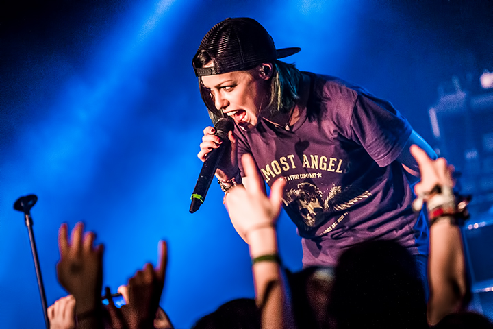 Tonight Alive @ Trix Club, picture 2, photographed by Elke Briers - FrontView Magazine