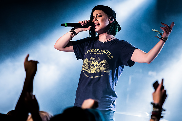 Tonight Alive @ Trix Club, picture 6, photographed by Elke Briers - FrontView Magazine