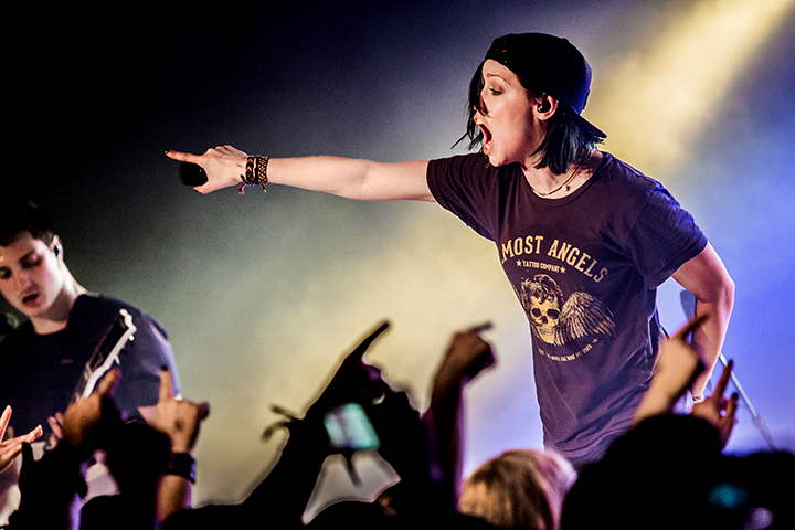 Tonight Alive @ Trix Club, picture 8, photographed by Elke Briers - FrontView Magazine