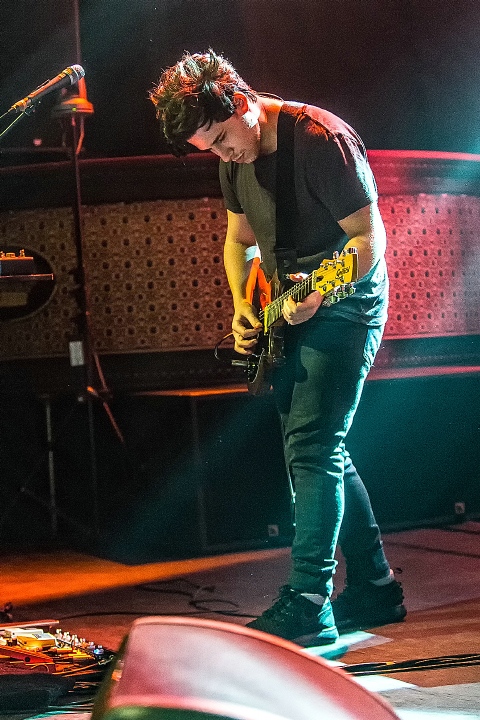 London Grammar @ The Qube - Zuiderkroon, picture 3, photographed by Edwin Houdevelt - FrontView Magazine
