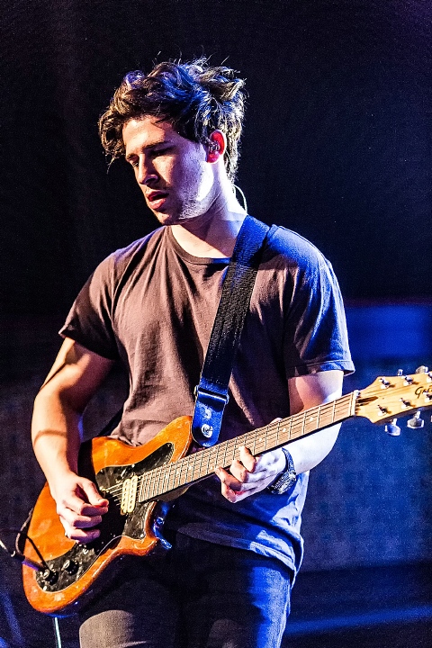 London Grammar @ The Qube - Zuiderkroon, picture 22, photographed by Edwin Houdevelt - FrontView Magazine