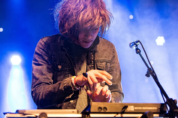 London Grammar @ The Qube - Zuiderkroon, picture 28, photographed by Edwin Houdevelt - FrontView Magazine