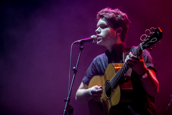Luke Jackson @ Muziekgebouw Eindhoven, picture 4, photographed by Dorien Goetschalckx - FrontView Magazine