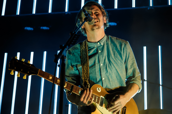 Ben Howard @ Vorst Nationaal, picture 1, photographed by Tristan Herftijd - FrontView Magazine