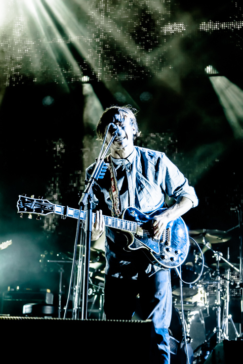 Ben Howard @ Vorst Nationaal, picture 5, photographed by Tristan Herftijd - FrontView Magazine