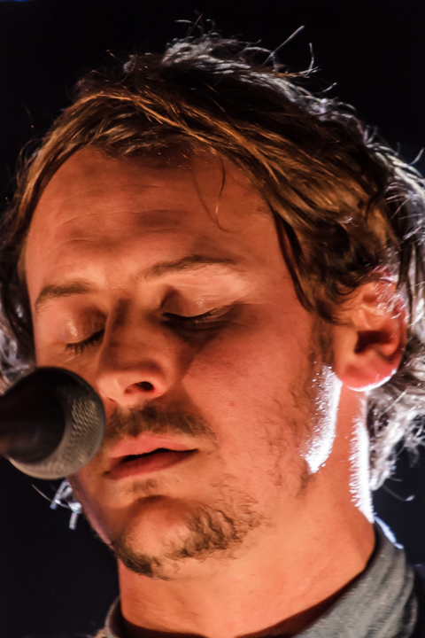 Ben Howard @ Vorst Nationaal, picture 15, photographed by Tristan Herftijd - FrontView Magazine