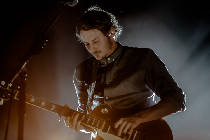 Ben Howard @ Vorst Nationaal, picture 18, photographed by Tristan Herftijd - FrontView Magazine