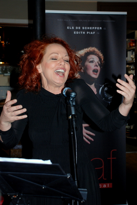 Persvoorstellng Piaf de musical @ Brasserie Den Artist, picture 7, photographed by Peter Minnebo - FrontView Magazine