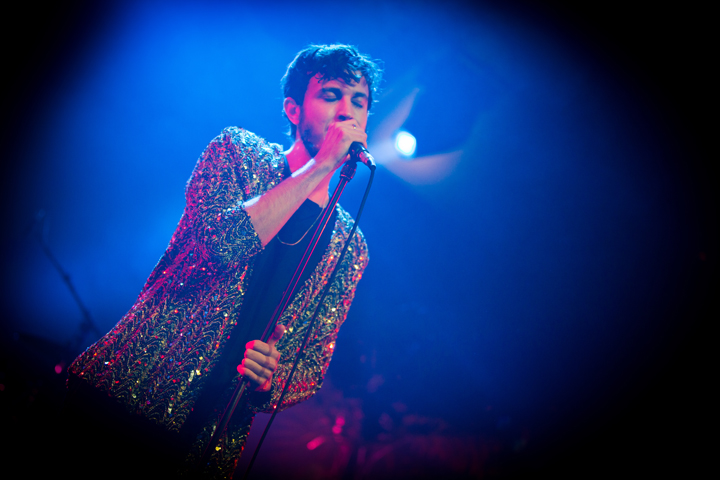 Music For Life 2014: Oscar & The Wolf @ The Flame, picture 4, photographed by Freya Goossens - FrontView Magazine