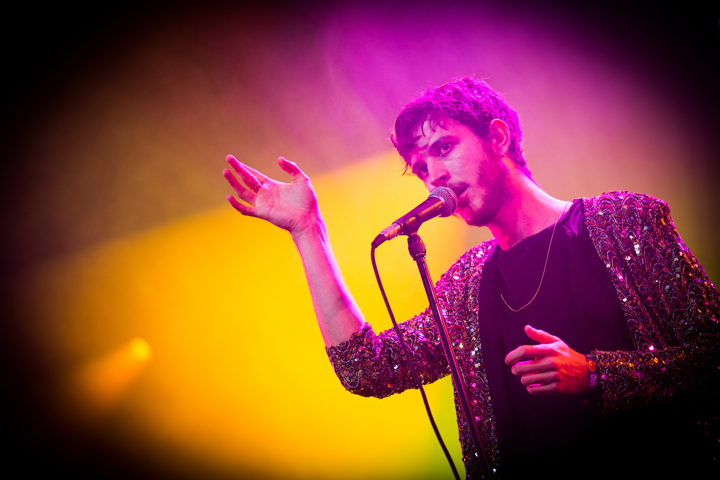 Music For Life 2014: Oscar & The Wolf @ The Flame, picture 5, photographed by Freya Goossens - FrontView Magazine
