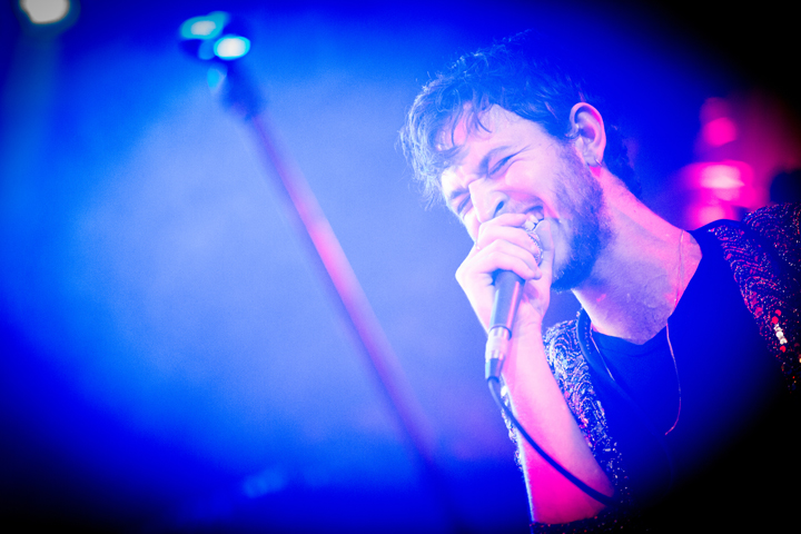 Music For Life 2014: Oscar & The Wolf @ The Flame, picture 13, photographed by Freya Goossens - FrontView Magazine