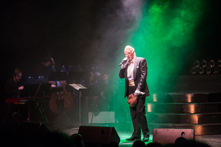 Hotel Vocal - Jubileumshow @ Fakkelteater te Antwerpen, picture 45, photographed by Guy Danneels - FrontView Magazine