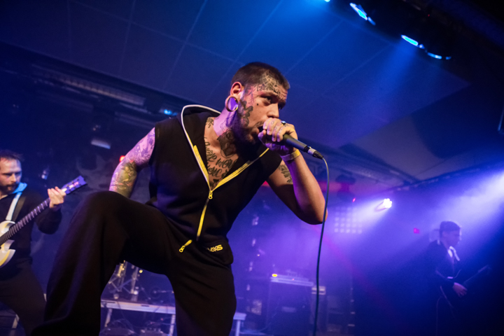 Knives To A Gunfight @ Pandafest 2014, picture 7, photographed by Dorien Goetschalckx - FrontView Magazine