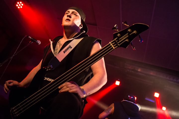 Knives To A Gunfight @ Pandafest 2014, picture 9, photographed by Dorien Goetschalckx - FrontView Magazine