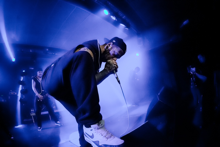 Knives To A Gunfight @ Pandafest 2014, picture 19, photographed by Dorien Goetschalckx - FrontView Magazine