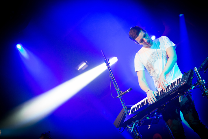 Music For Life 2014: Netsky @ The Flame, picture 8, photographed by Freya Goossens - FrontView Magazine