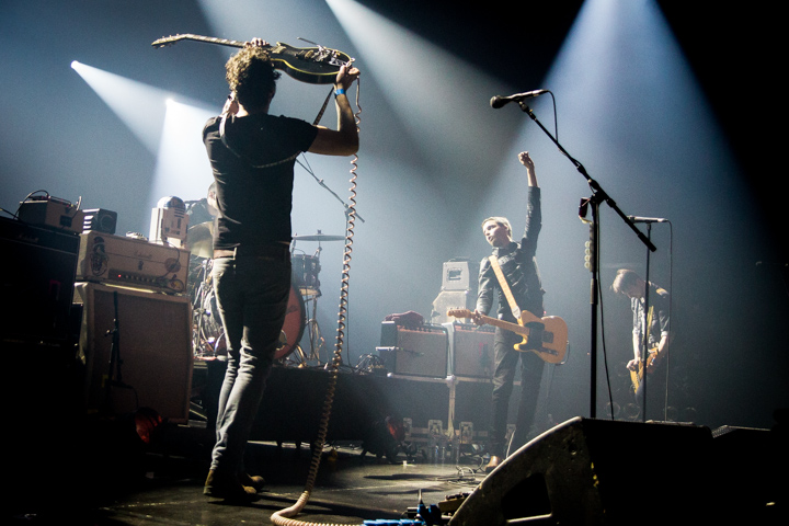 The Sore Losers @ Ancienne Belgique, picture 2, photographed by Tom Stessens - FrontView Magazine