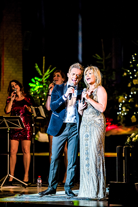 Christoff & Lindsay: Happy Christmas @ Basiliek van Koekelberg, picture 6, photographed by Elke Briers - FrontView Magazine