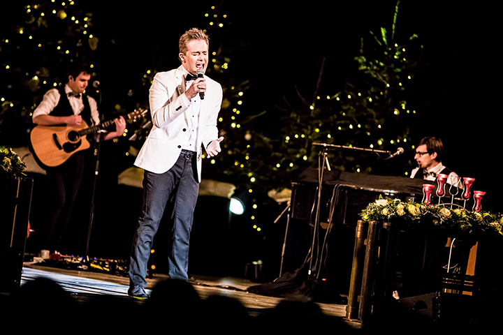 Christoff & Lindsay: Happy Christmas @ Basiliek van Koekelberg, picture 18, photographed by Elke Briers - FrontView Magazine