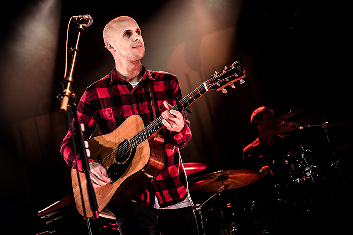 Music for Life 2014: Milow @ The Flame, foto 4, foto's door Elke Briers - FrontView Magazine
