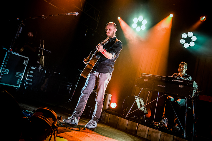 Music for Life 2014: Milow @ The Flame, foto 5, foto's door Elke Briers - FrontView Magazine