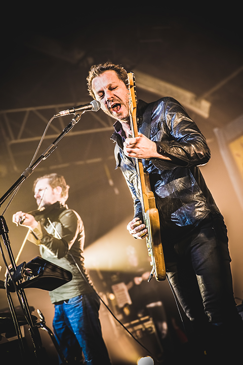 Music for Life 2014: dEUS @ The Flame, foto 4, foto's door Elke Briers - FrontView Magazine