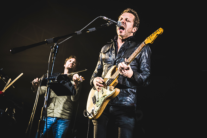 Music for Life 2014: dEUS @ The Flame, foto 10, foto's door Elke Briers - FrontView Magazine