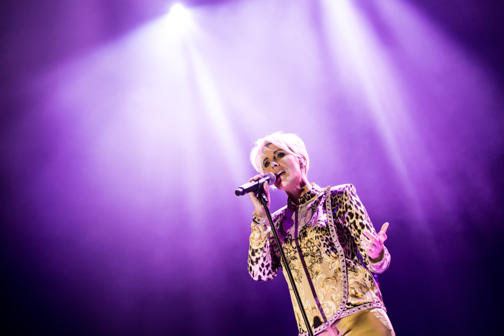 Dana Winner @ Ethias Theater, foto 7, foto's door Dorien Goetschalckx - FrontView Magazine