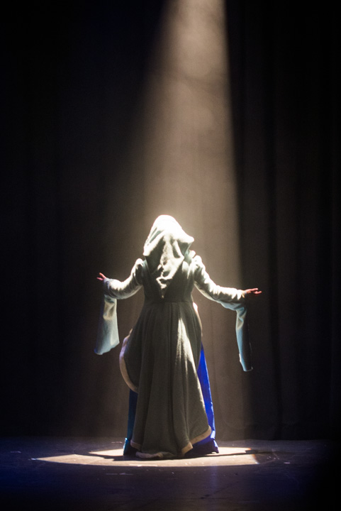 Het ijskristal van Snowakije Fakkelteater - Rode Zaal, foto 1, foto's door Goele Bormans - FrontView Magazine