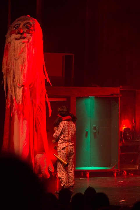 Het ijskristal van Snowakije Fakkelteater - Rode Zaal, foto 51, foto's door Goele Bormans - FrontView Magazine