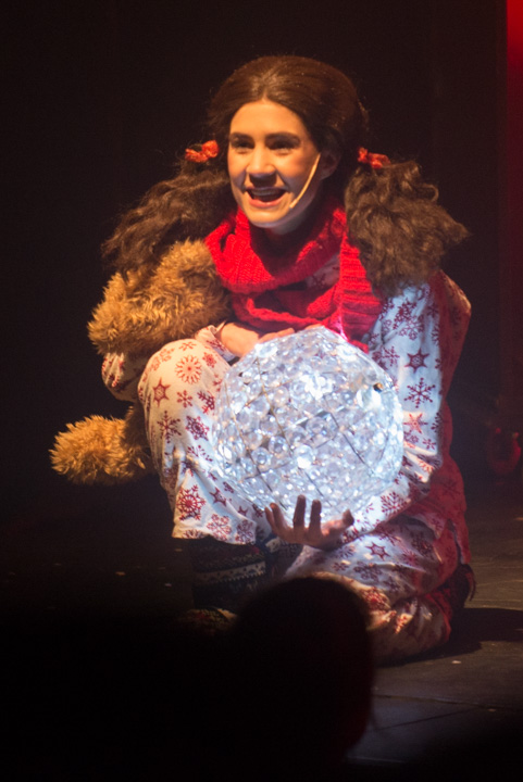 Het ijskristal van Snowakije Fakkelteater - Rode Zaal, foto 59, foto's door Goele Bormans - FrontView Magazine