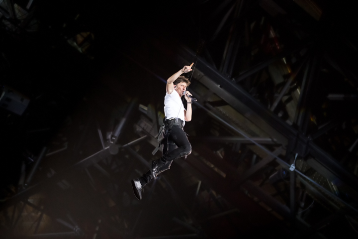Clouseau @ Sportpaleis, picture 18, photographed by Dorien Goetschalckx - FrontView Magazine