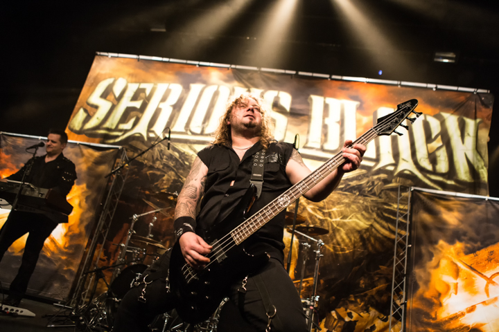 Serious Black @ Trix, picture 2, photographed by Dorien Goetschalckx - FrontView Magazine