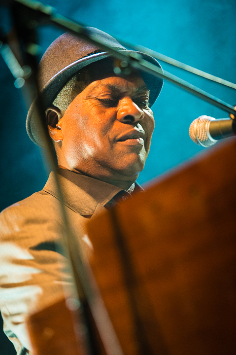 Booker T. Jones - Support Act Steven De bruyn @ Het Depot, picture 11, photographed by Jan van Hecke - FrontView Magazine