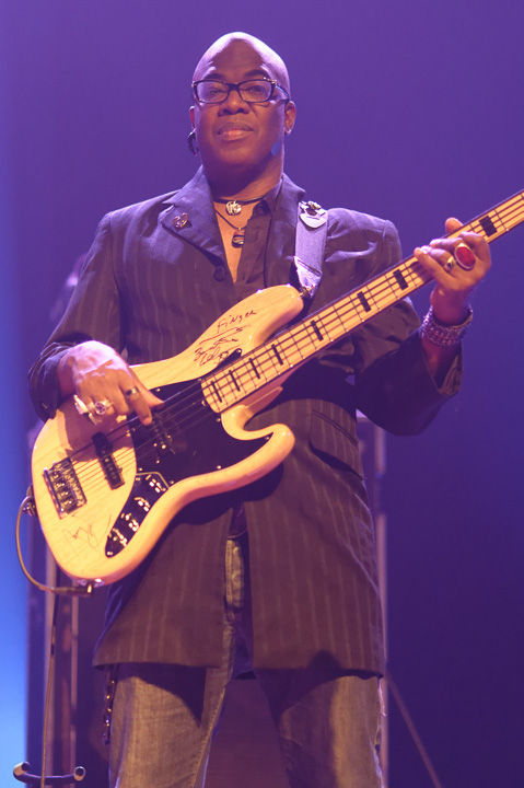Booker T Jones @ de roma, picture 2, photographed by Steven Stausens - FrontView Magazine