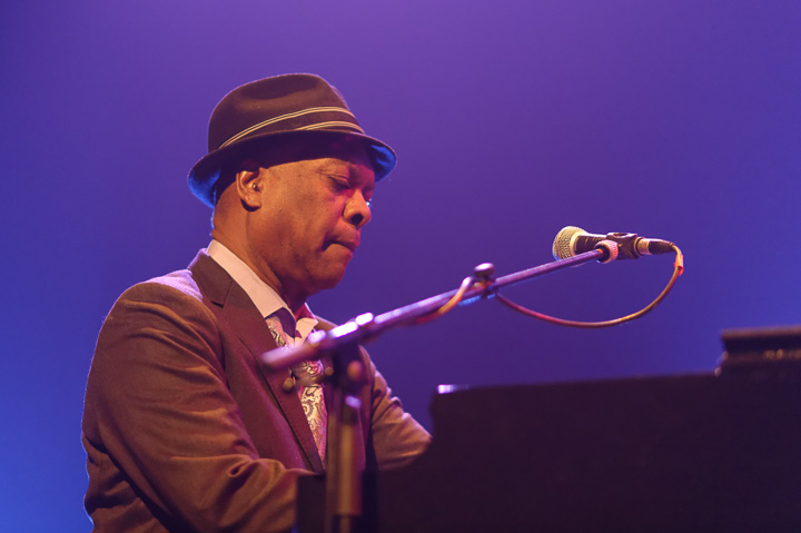 Booker T Jones @ de roma, picture 6, photographed by Steven Stausens - FrontView Magazine
