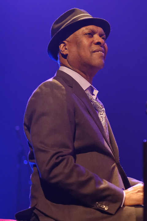 Booker T Jones @ de roma, picture 7, photographed by Steven Stausens - FrontView Magazine