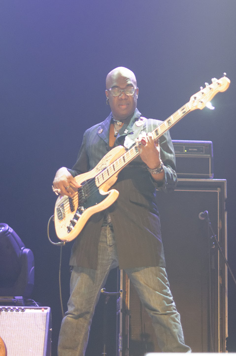 Booker T Jones @ de roma, picture 13, photographed by Steven Stausens - FrontView Magazine