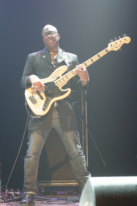 Booker T Jones @ de roma, picture 19, photographed by Steven Stausens - FrontView Magazine