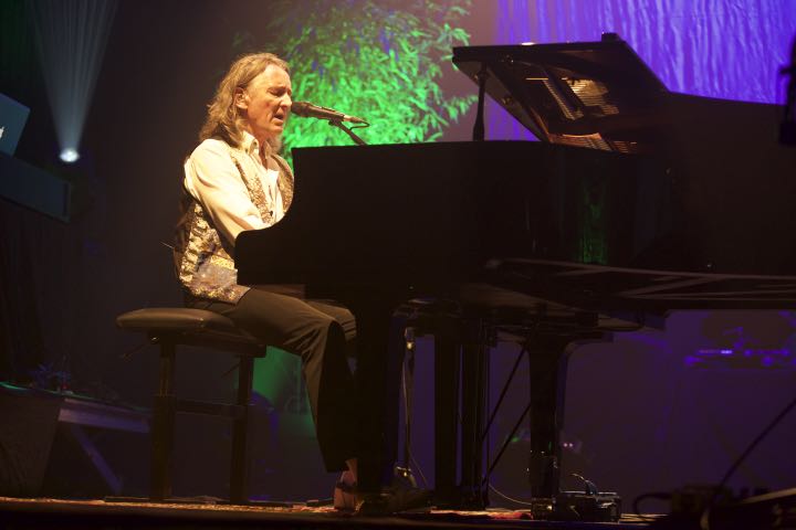 Roger Hodgson @ Koninklijk Circus Brussel, picture 17, photographed by Pascal Liagre - FrontView Magazine
