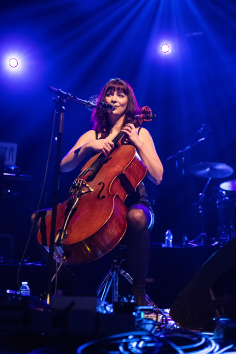 Alana Henderson @ Ancienne Belgique, picture 7, photographed by Dorien Goetschalckx - FrontView Magazine