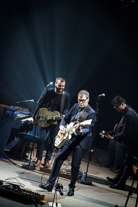 Hooverphonic @ C-Mine, picture 8, photographed by Kristof Hayen - FrontView Magazine