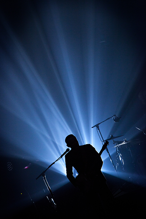 Hooverphonic @ C-Mine, picture 17, photographed by Kristof Hayen - FrontView Magazine