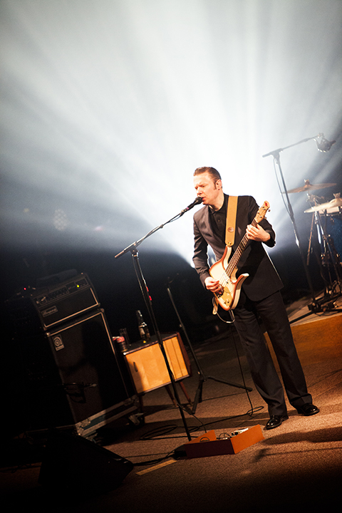 Hooverphonic @ C-Mine, picture 19, photographed by Kristof Hayen - FrontView Magazine