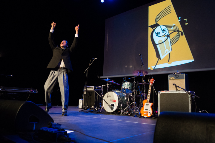 Radio Modern - Howlin’ Lou and His Whip Lovers @ De Warande, picture 3, photographed by Erwin Evrard - FrontView Magazine