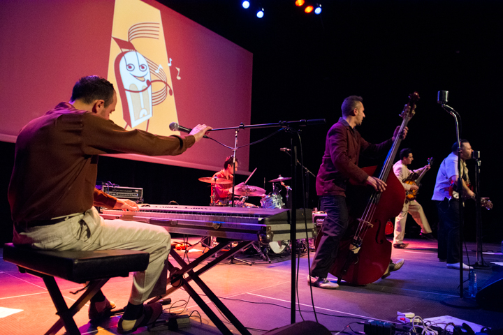 Radio Modern - Howlin’ Lou and His Whip Lovers @ De Warande, picture 27, photographed by Erwin Evrard - FrontView Magazine