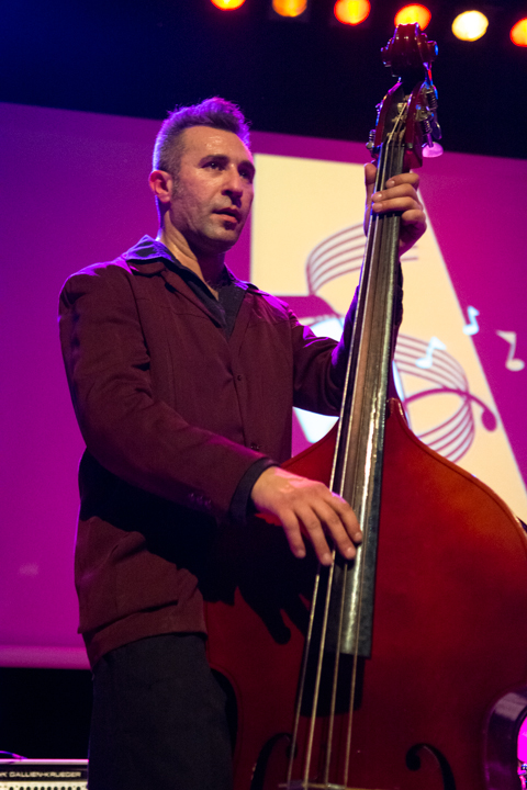 Radio Modern - Howlin’ Lou and His Whip Lovers @ De Warande, picture 31, photographed by Erwin Evrard - FrontView Magazine