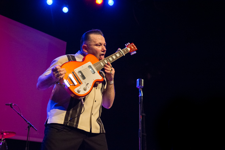 Radio Modern - Howlin’ Lou and His Whip Lovers @ De Warande, picture 35, photographed by Erwin Evrard - FrontView Magazine