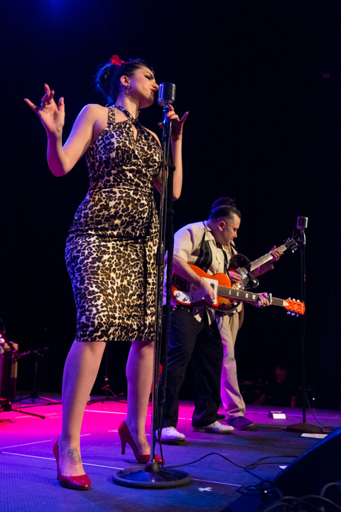 Radio Modern - Howlin’ Lou and His Whip Lovers @ De Warande, picture 43, photographed by Erwin Evrard - FrontView Magazine